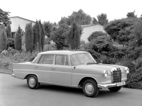 Mercedes-Benz W110 First Series Седан 1961 – 1965